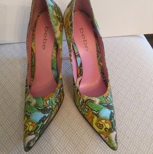 🚫SOLD🚫bebe Paisley Pink Heels